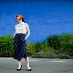 woman-skirt-entrepreneur-blue-background
