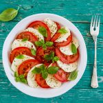 caprese-salad-tomatoes-mozarella