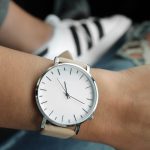 wrist-watch-time-track