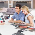 customer-couple-choosing-color-palette